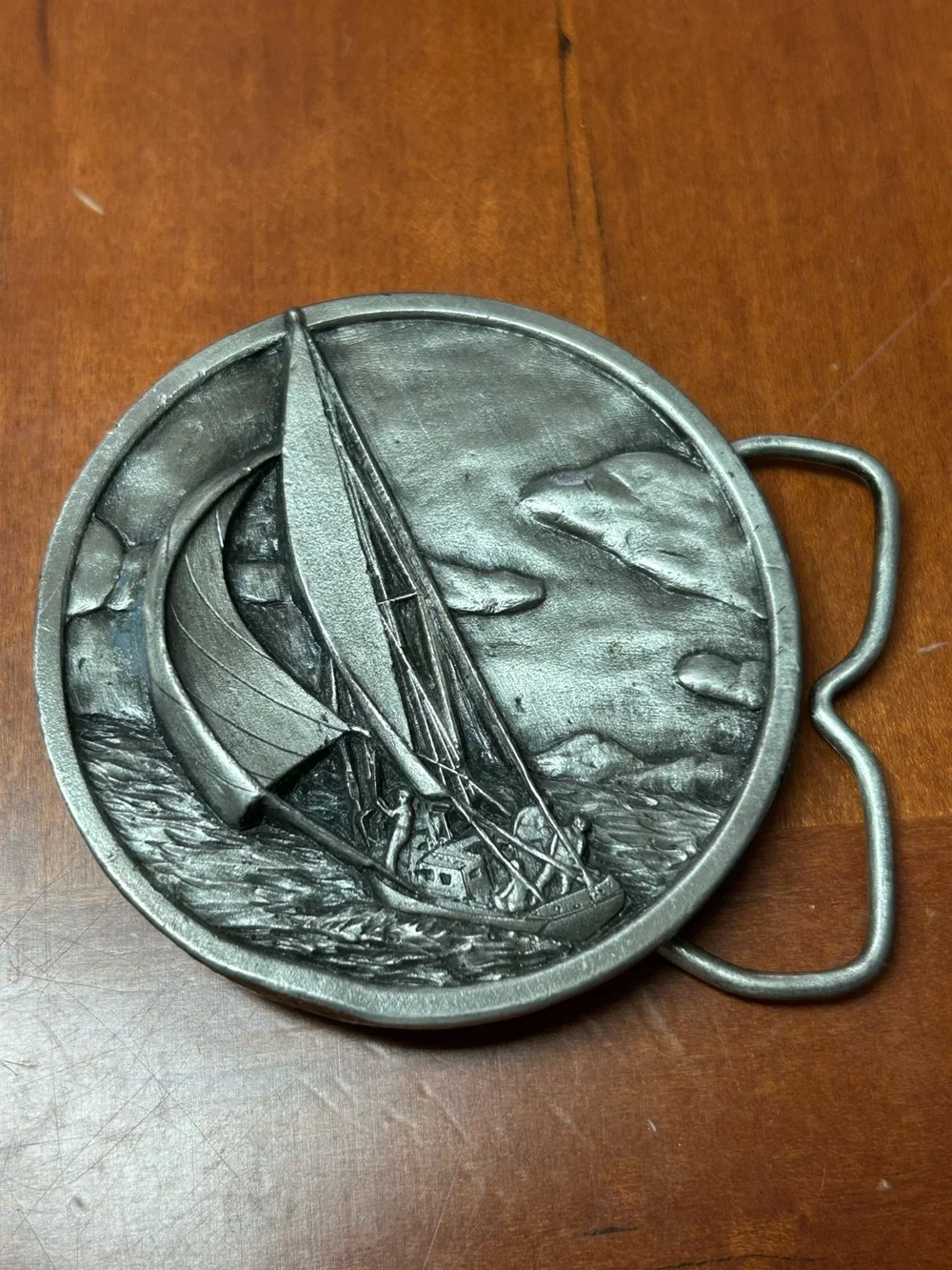 Mens Bergamot Brass Works sailing theme belt buckle. 1977